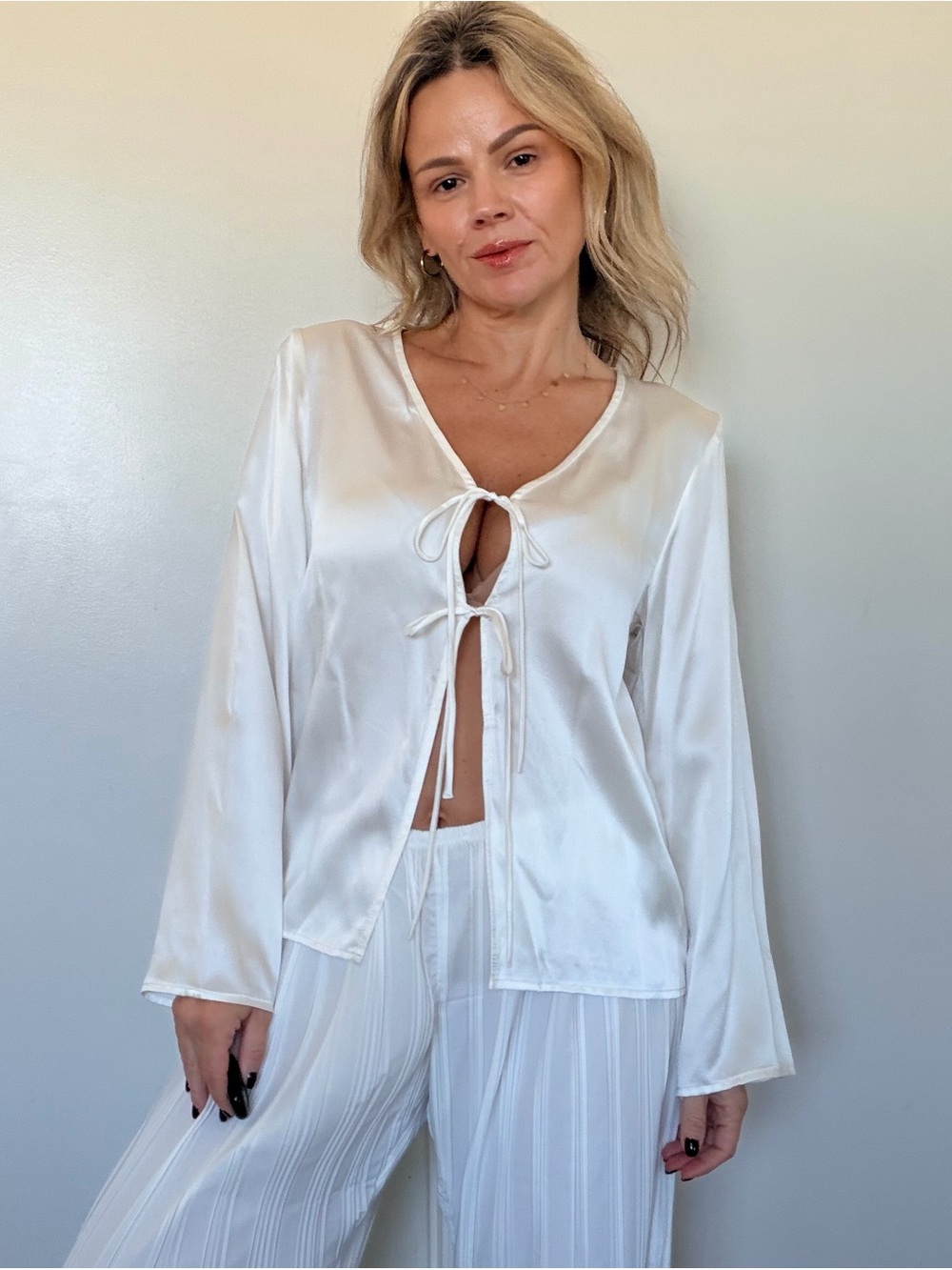 Almina Concept Tie Silk Blouse White